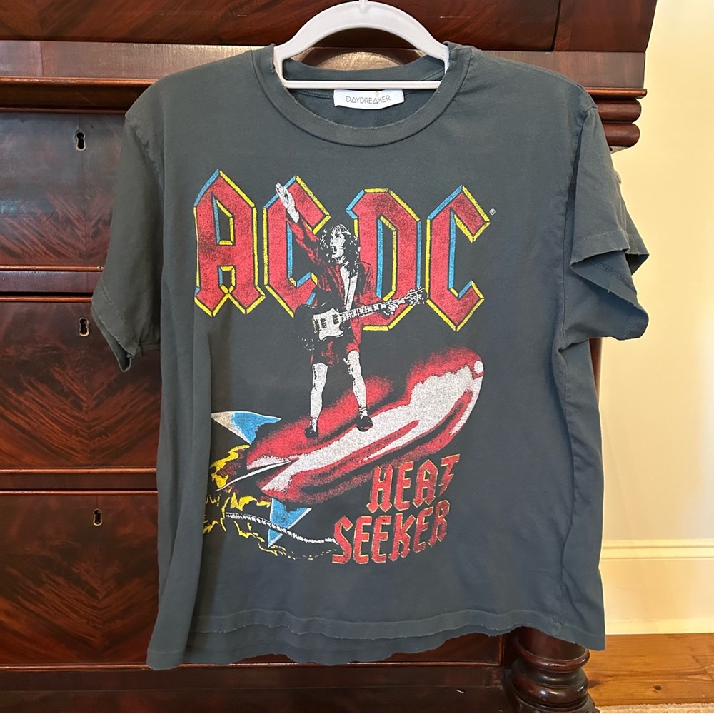 Daydreamer size medium AC/DC tee